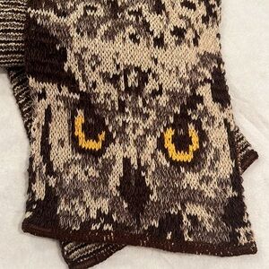 Very handsome scarf for nature & owl lovers